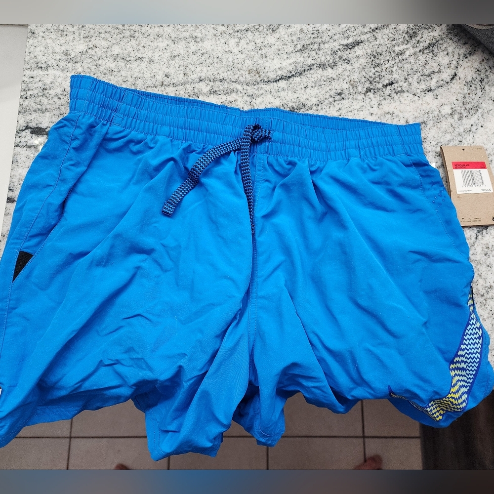 Large NIKE blue men's 5 inch swim trunks
